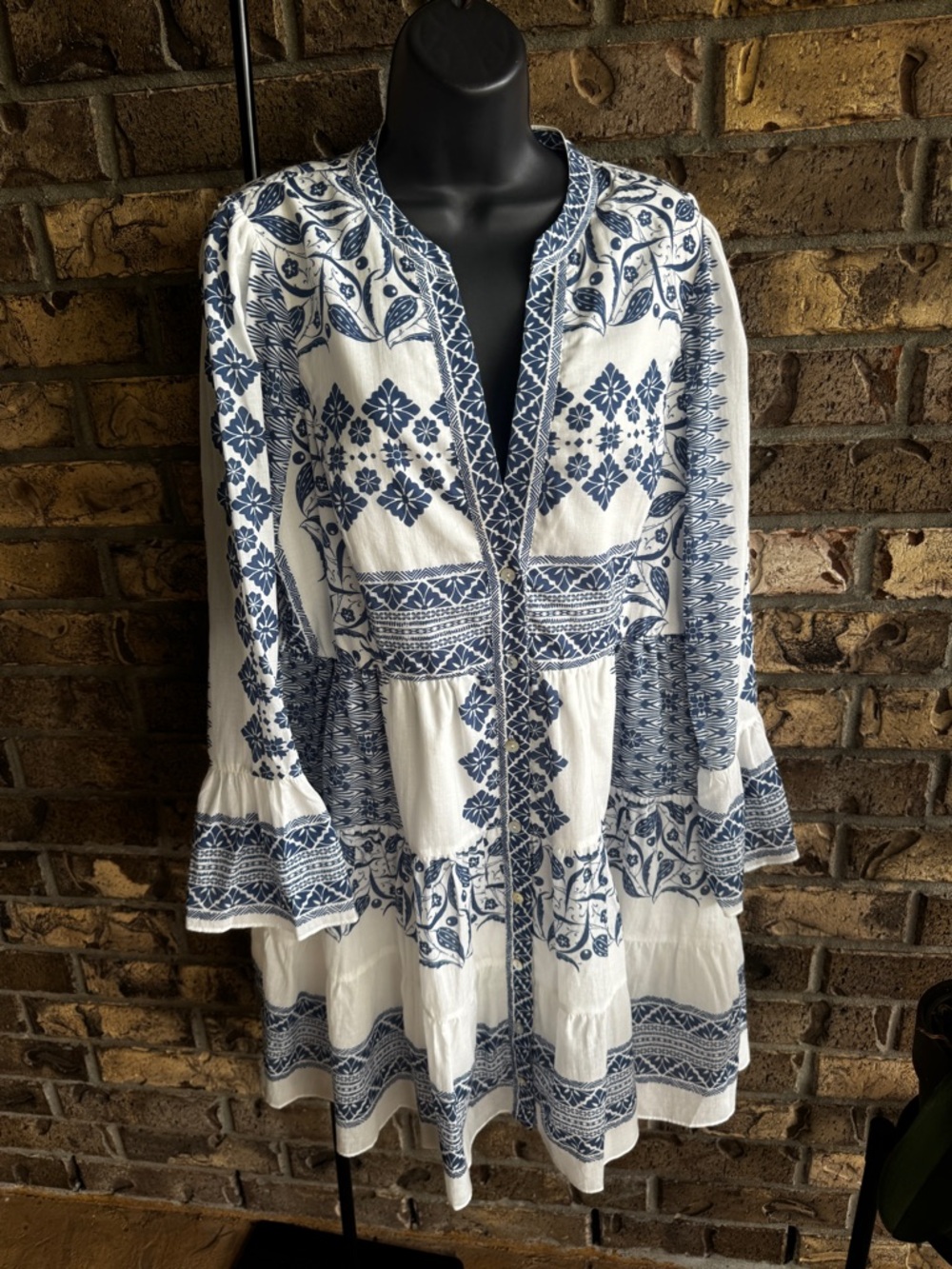 Hale Bob
Tiered Dress in Navy Size Large - Picture 5 of 14